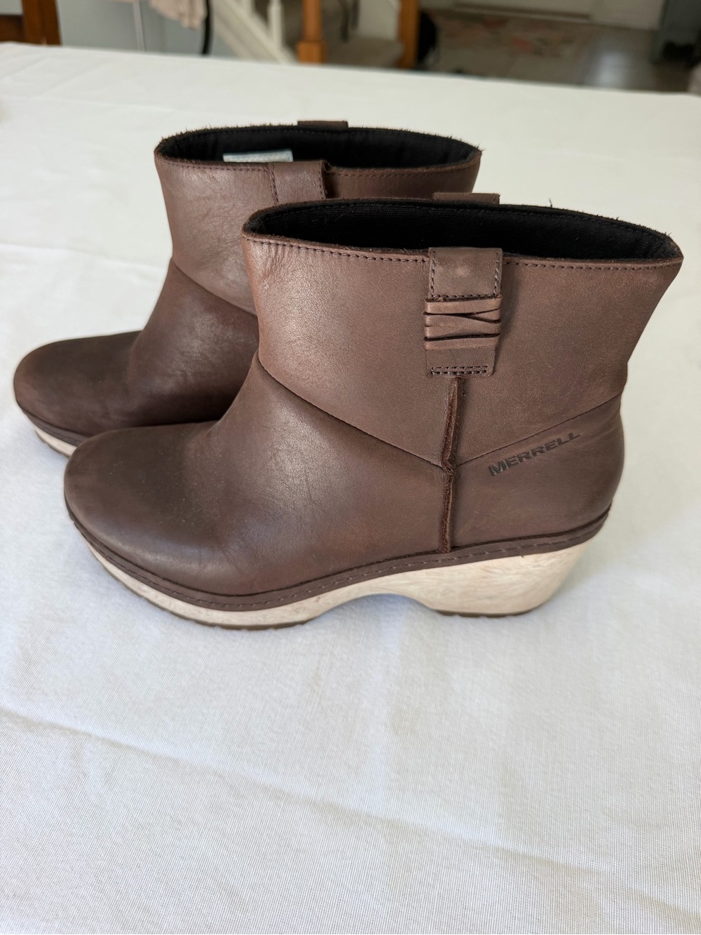 Merrell Women's Brown Leather Boots Women’s 8.5